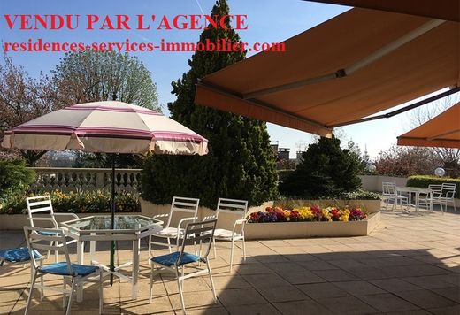 Apartment / Etagenwohnung in Nogent-sur-Marne, Val-de-Marne