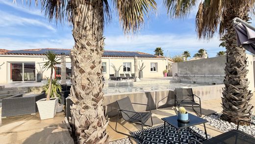 Saint-Aunès, Héraultのヴィラ