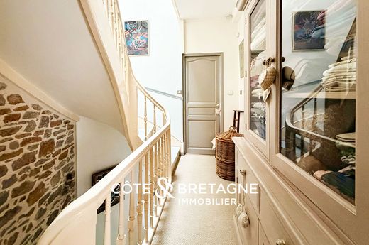 منزل ﻓﻲ Saint-Brieuc, Côtes-d'Armor