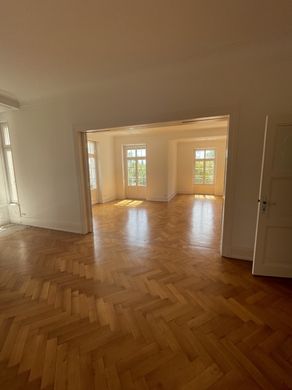 Apartment / Etagenwohnung in Straßburg, Bas-Rhin