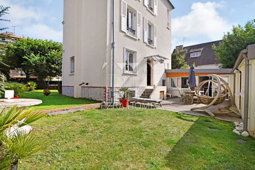 Casa di lusso a Enghien-les-Bains, Val d'Oise