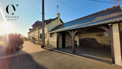 Luxus-Haus in Châteaugiron, Ille-et-Vilaine