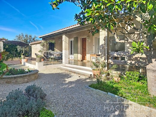 Luxury home in Pertuis, Vaucluse