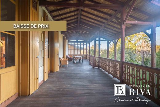 Luxury home in Quinsac, Gironde