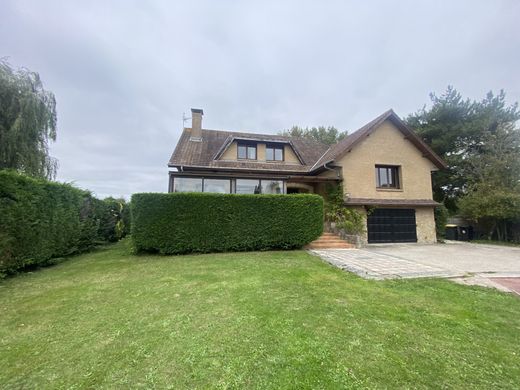 منزل ﻓﻲ Cucq, Pas-de-Calais