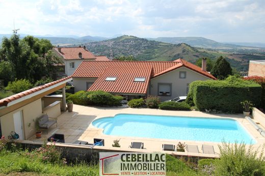 Luxury home in Veyre-Monton, Puy-de-Dôme