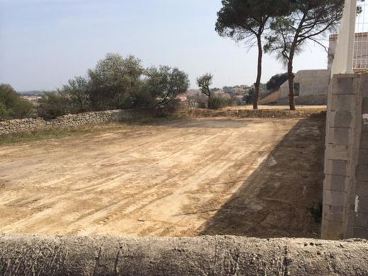 Land in Mèze, Hérault