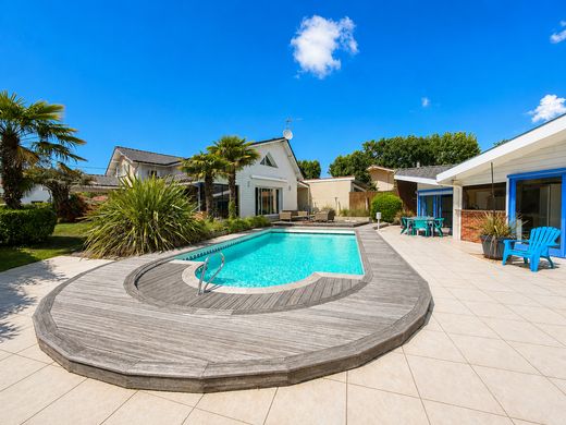Villa a Andernos-les-Bains, Gironda