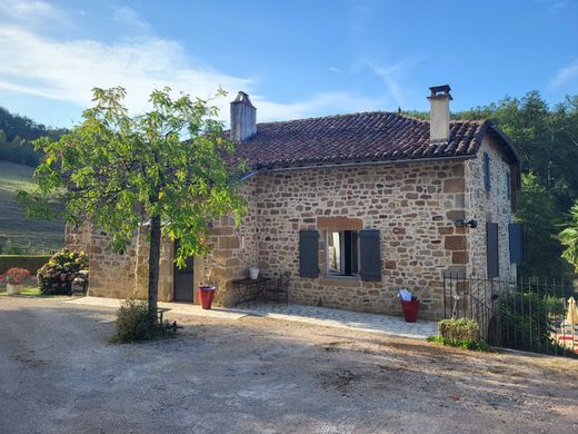 Luxury home in Figeac, Lot