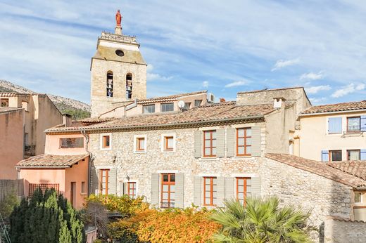 Luxury home in Buis-les-Baronnies, Drôme
