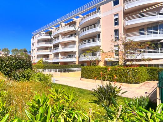 Appartement à Cagnes-sur-Mer, Alpes-Maritimes
