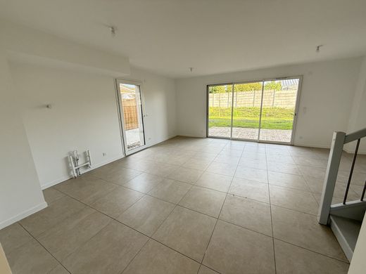 Πολυτελή κατοικία σε Artigues-près-Bordeaux, Gironde