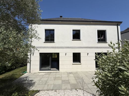 منزل ﻓﻲ Villennes-sur-Seine, Yvelines