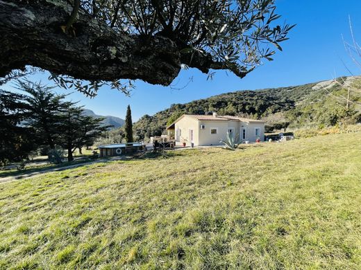 Maison de luxe à Saint-Sauveur-de-Cruzières, Ardèche