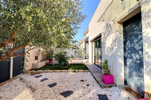 Villa a Saint-Aunès, Hérault