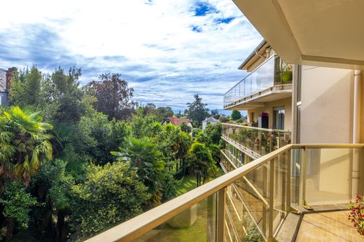 Apartment / Etagenwohnung in Pau, Pyrénées-Atlantiques