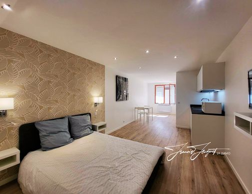 Luxus-Haus in Annecy, Haute-Savoie