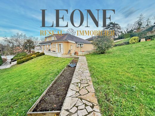 豪宅  Saint-Bonnet-de-Mure, Rhône