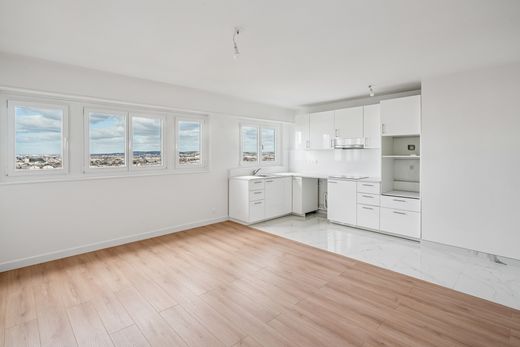 Daire Courbevoie, Hauts-de-Seine