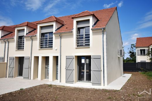 Maison de luxe à Longnes, Yvelines