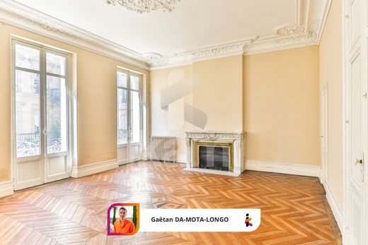 Apartment in Bordeaux, Gironde