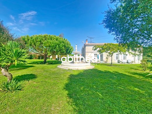 Luksusowy dom w Saint-Genis-de-Saintonge, Charente-Maritime