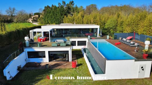 Villa in Bouliac, Gironde