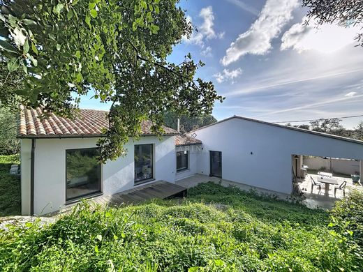 Luxury home in Porto-Vecchio, South Corsica