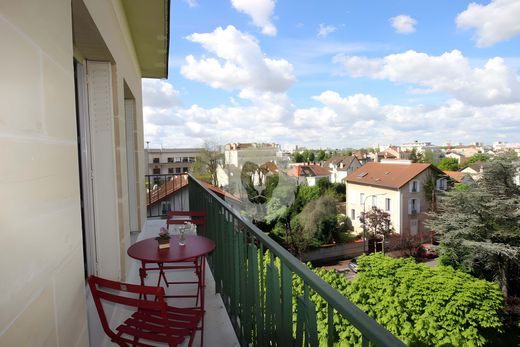 Apartment in Saint-Maur-des-Fossés, Val-de-Marne