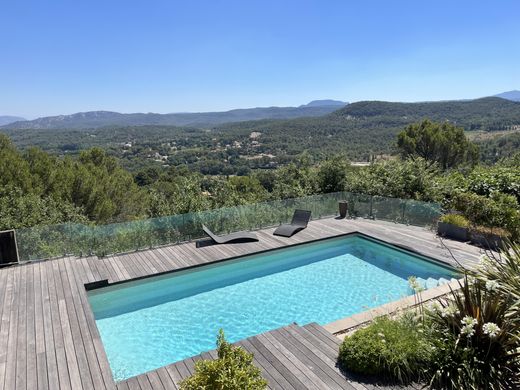 Luxe woning in Venelles, Bouches-du-Rhône