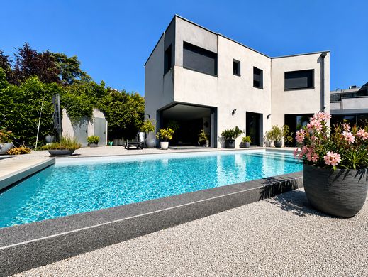 Luxury home in Rillieux-la-Pape, Rhône