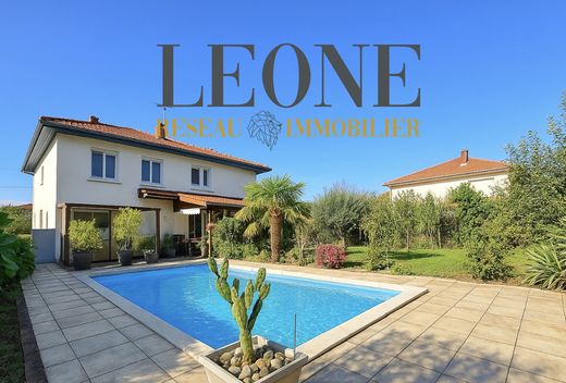 Luxury home in Oullins, Rhône