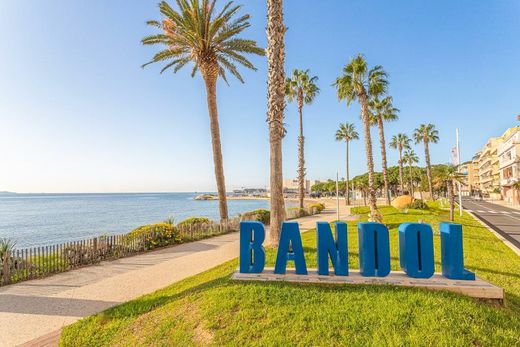 Apartment in Bandol AOC, Var