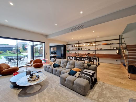 Casa di lusso a Mérignac, Gironda