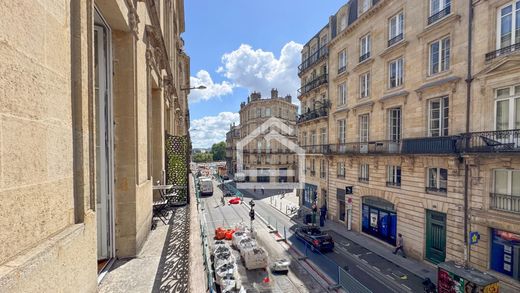 Apartment / Etagenwohnung in Bordeaux, Gironde