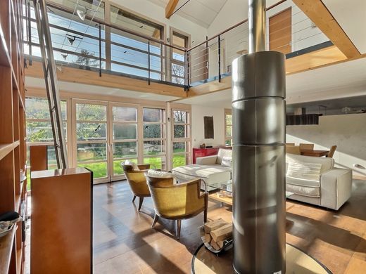 Πολυτελή κατοικία σε Divonne-les-Bains, Ain