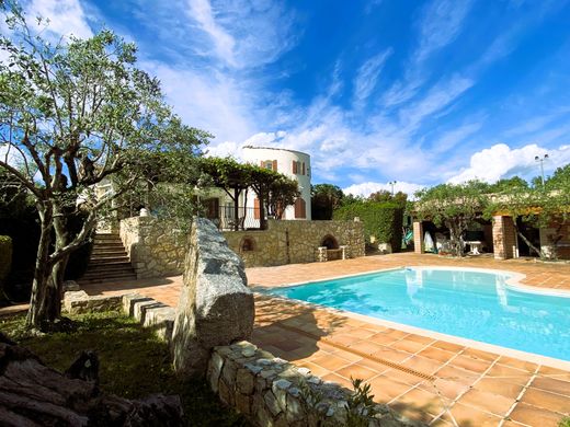 Luxury home in Mondragon, Vaucluse