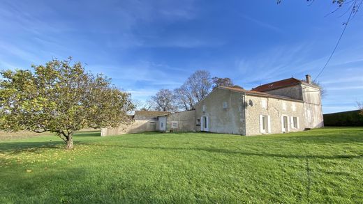 Casa di lusso a Épargnes, Charente-Maritime