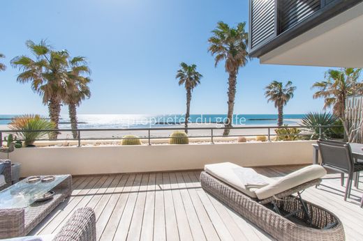 Apartment / Etagenwohnung in Sète, Hérault
