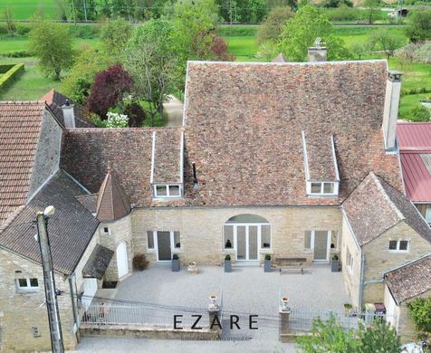 Maison de luxe à Beaune, Côte-d'Or