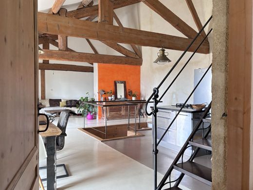 Luxus-Haus in Sommières, Gard