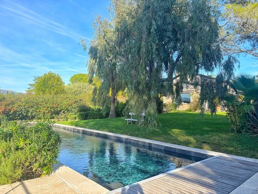 Villa in La Colle-sur-Loup, Alpes-Maritimes