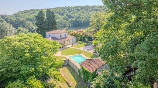 Luxury home in Hautefage-la-Tour, Lot-et-Garonne