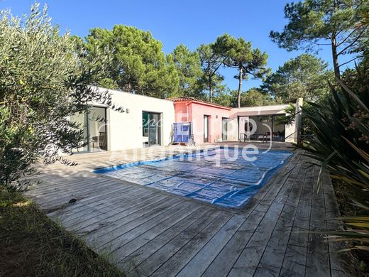 Villa in La Palmyre, Charente-Maritime