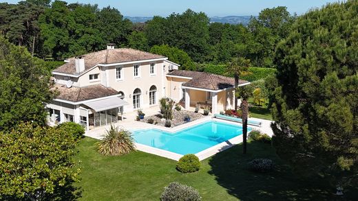 Casa de luxo - Villeneuve-sur-Lot, Lot-et-Garonne