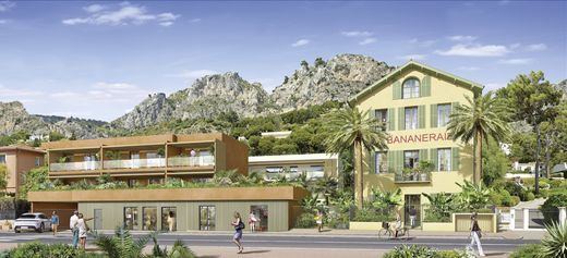 Apartment / Etagenwohnung in Èze, Alpes-Maritimes