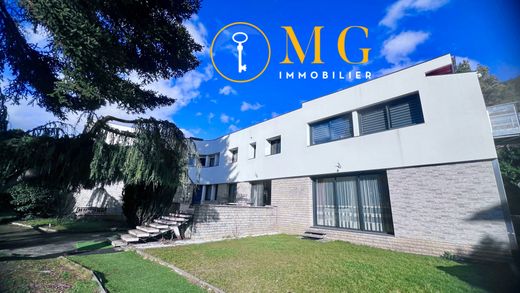 Luxury home in Digne-les-Bains, Alpes-de-Haute-Provence