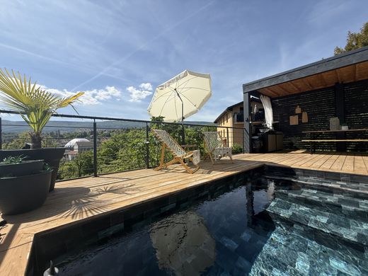 Luxury home in Valserhône, Ain