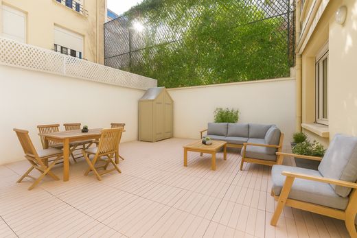 Appartamento a Neuilly-sur-Seine, Hauts-de-Seine