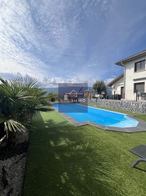 빌라 / Saint-Germain-sur-Rhône, Haute-Savoie